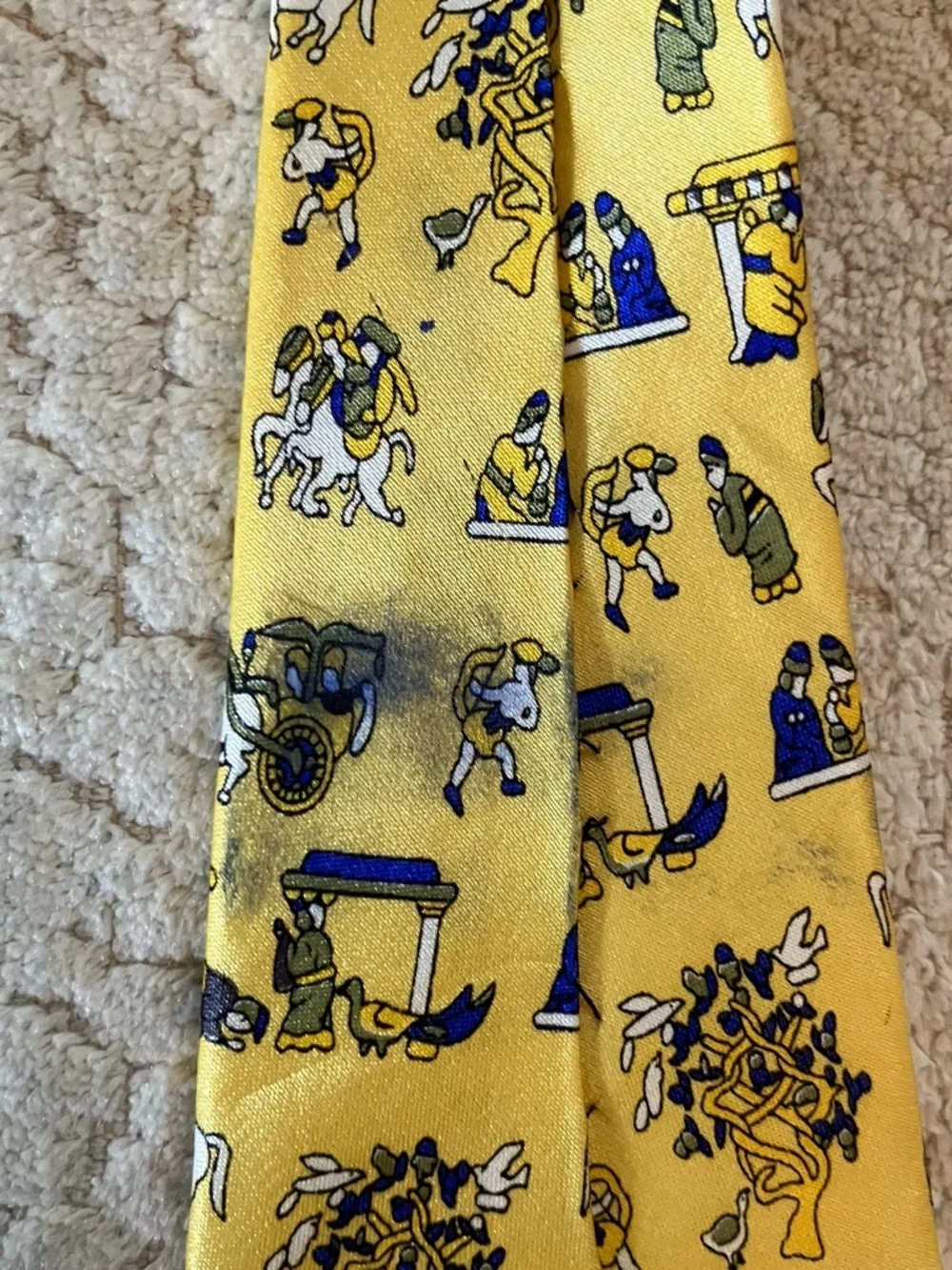 Men's Necktie Tie 100% Silk Yellow Asian Warrior Horses Temples Print